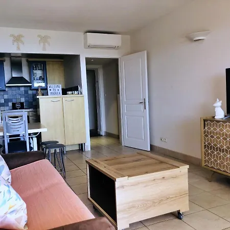 T2 Dolce - Vue Mer, Piscine & Apartment *